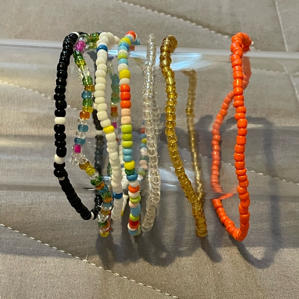 Bead bracelet